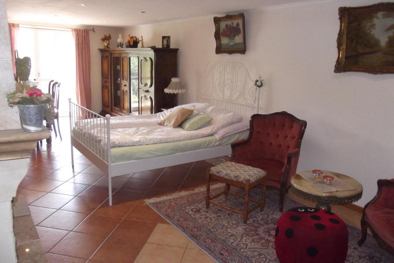 Apartment Monika Podzamcze 10 *